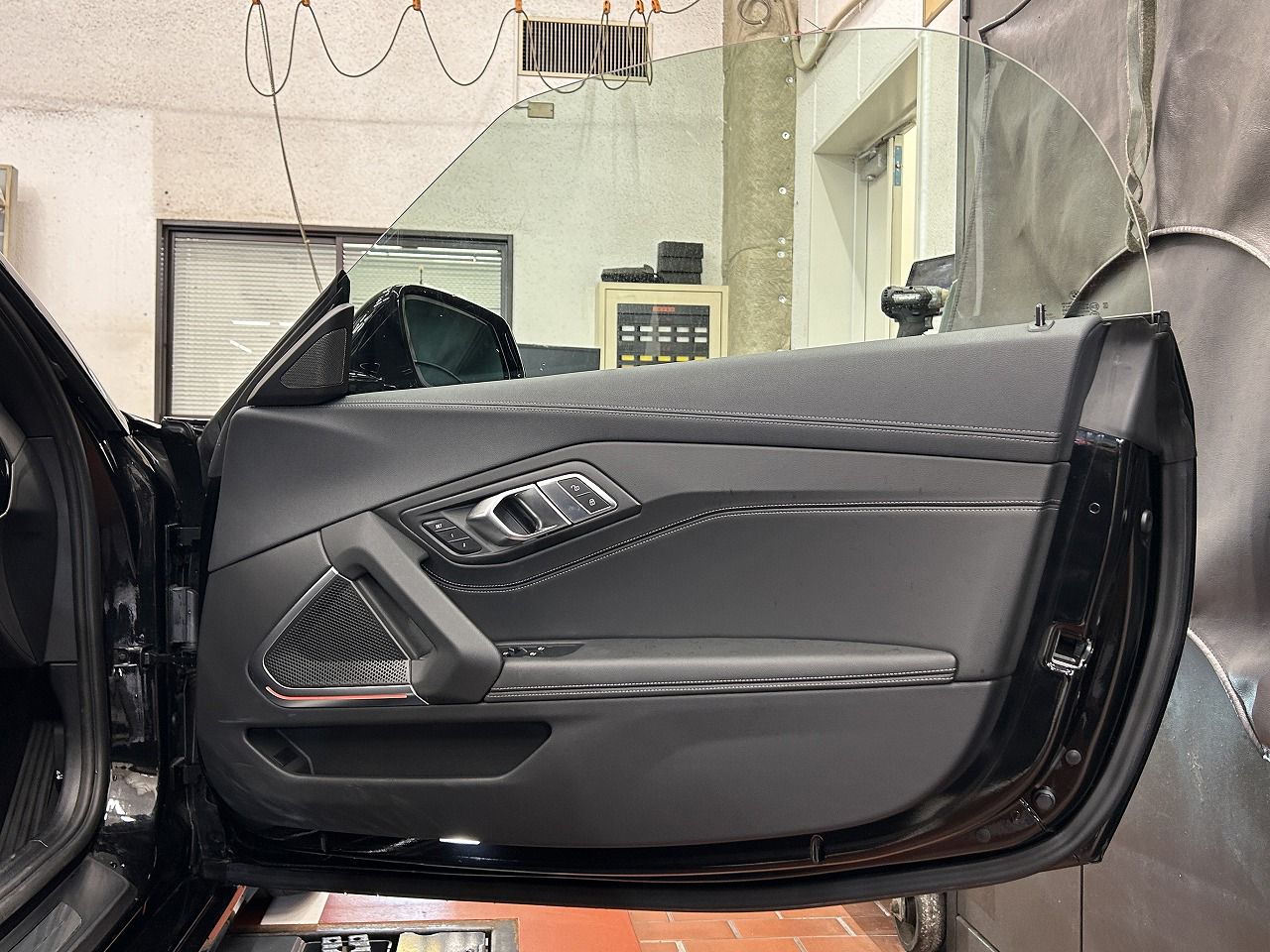 G29 z4 sDrive20i RHD