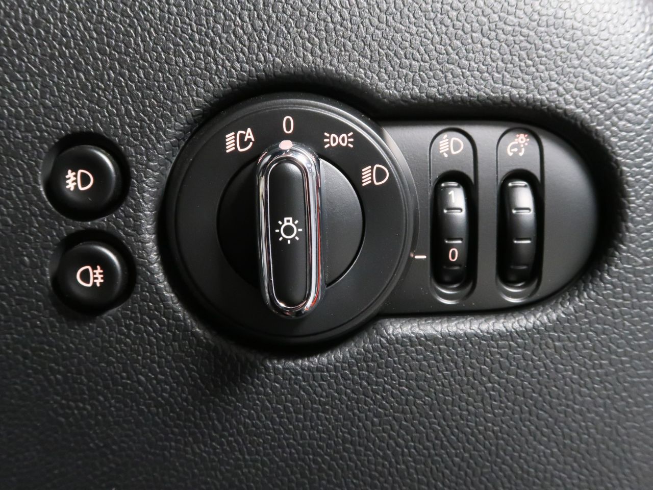 F55 MINI Cooper 5-Door Hatch LCI