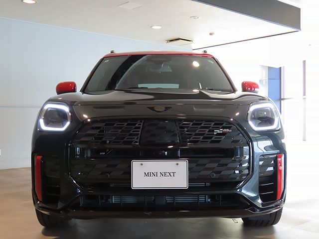 U25 MINI John Cooper Works Countryman ALL4