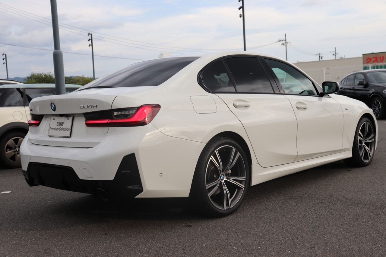 320d xDrive Berline RHD