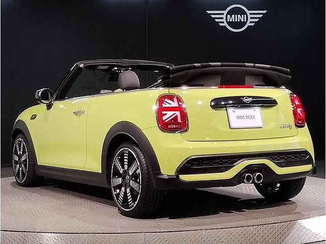 MINI Cooper S Convertible RHD