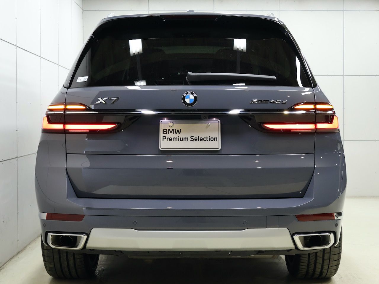 X7 xDrive40d RHD US