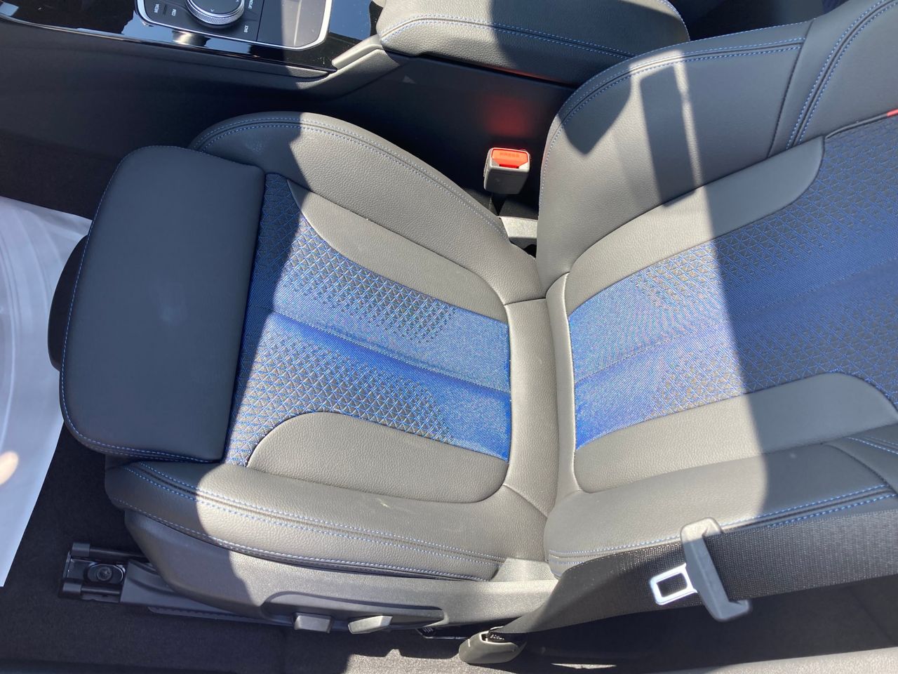 F40 118d Sports Hatch 5-door B47 2.0d