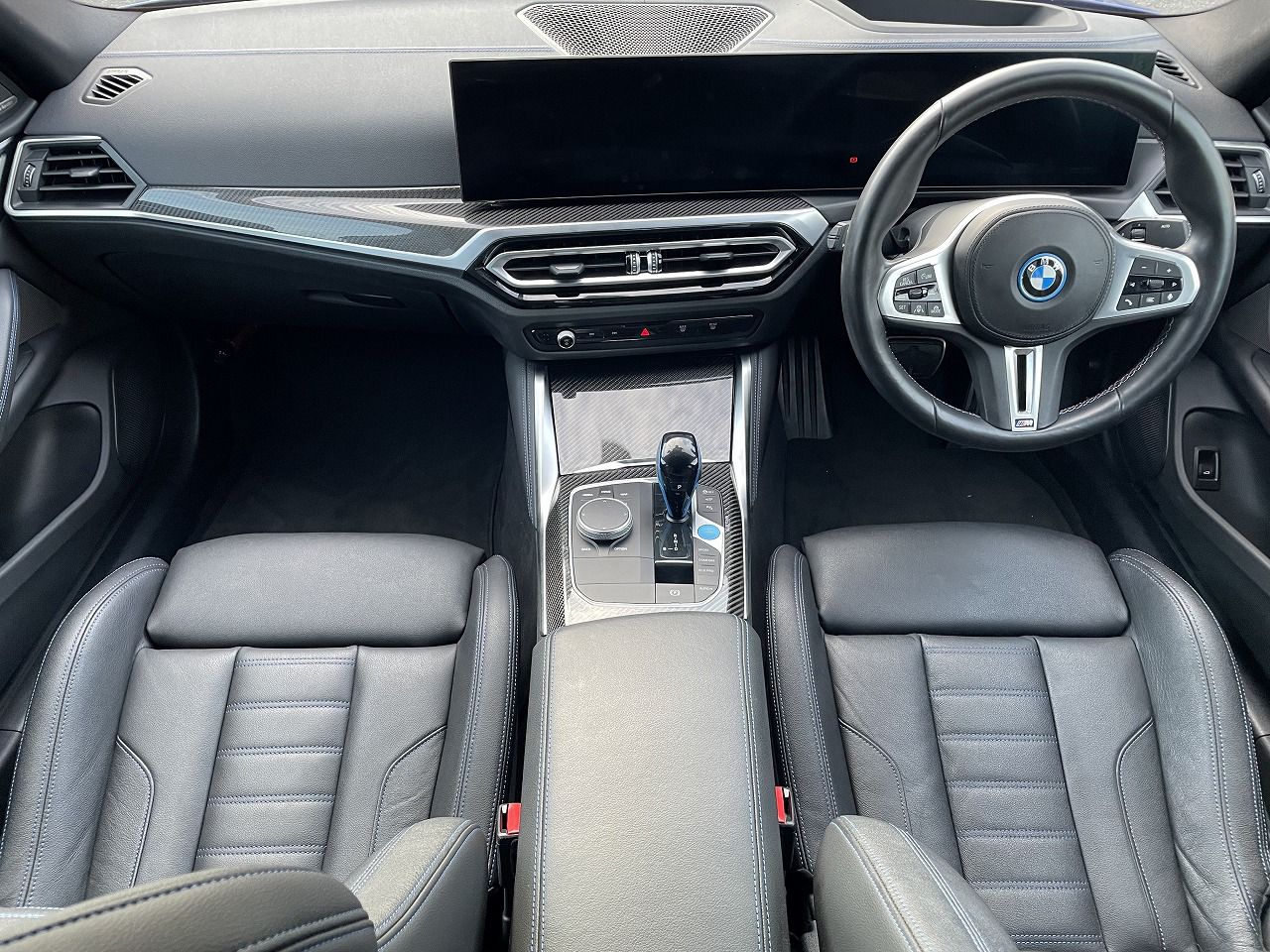 G26 i4 M50 RHD