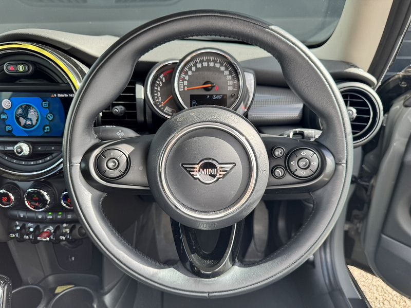 F56 MINI Cooper 3-Door Hatch LCI