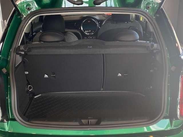 MINI Cooper F56 RHD