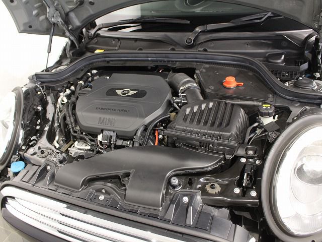 F55 COOPER D (AT)