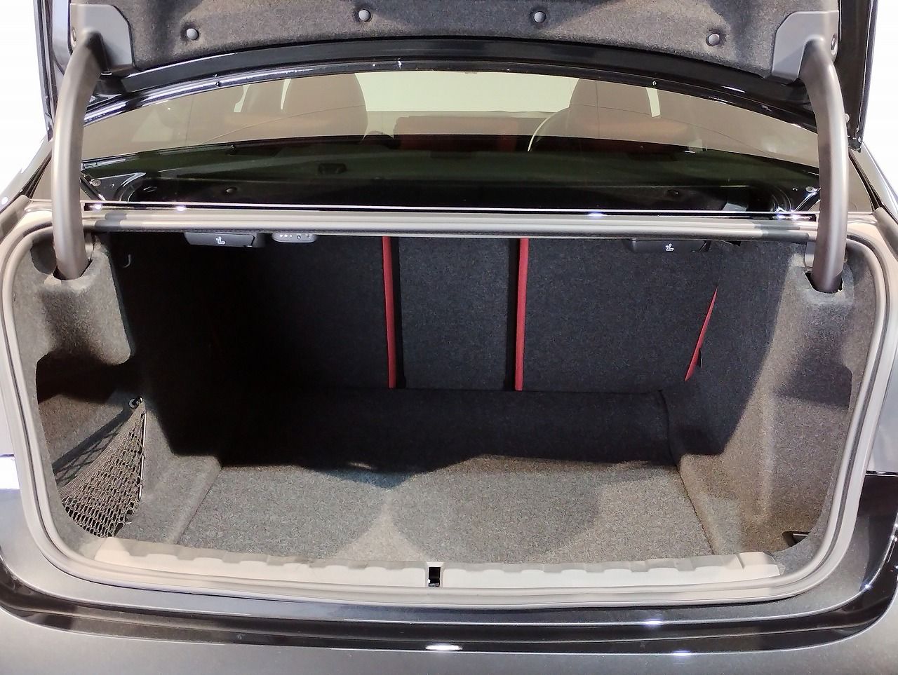 G20 320i Saloon LCI RHD MX