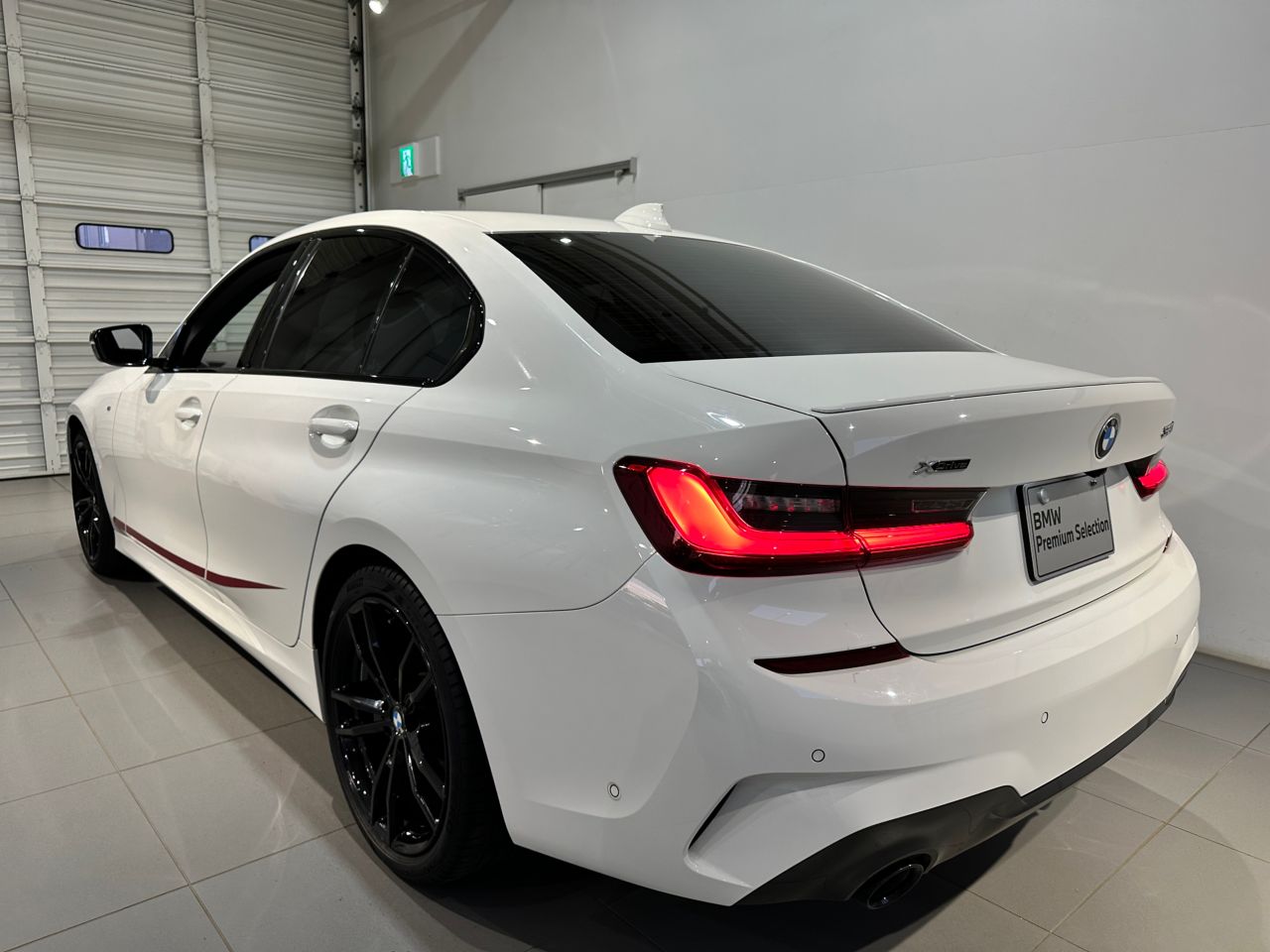 G20 320d xDrive RHD Saloon