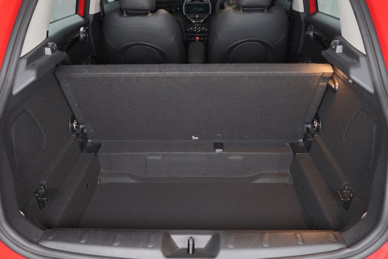 F55 MINI Cooper 5-Door Hatch LCI