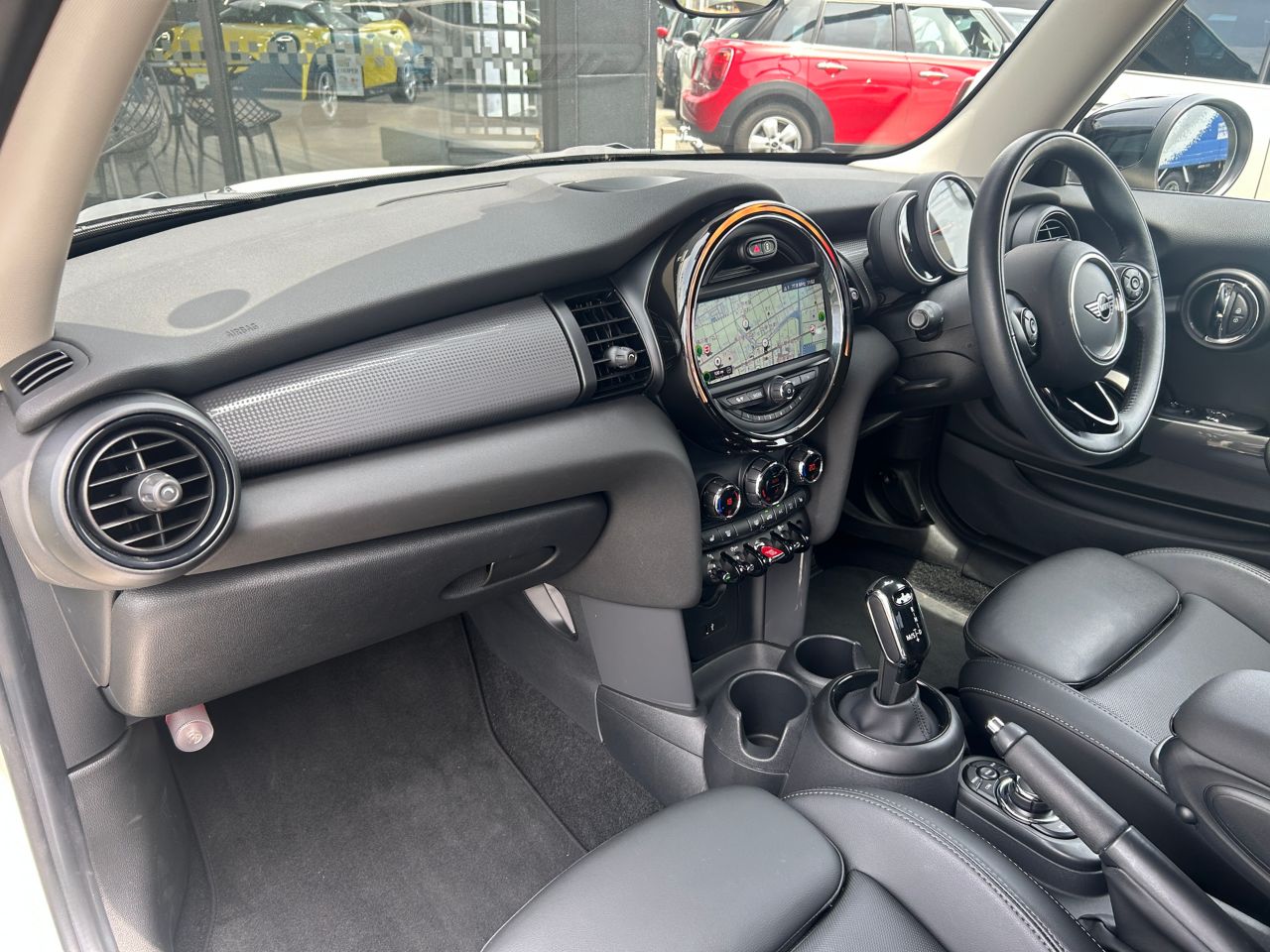 F56 MINI Cooper 3-Door Hatch LCI