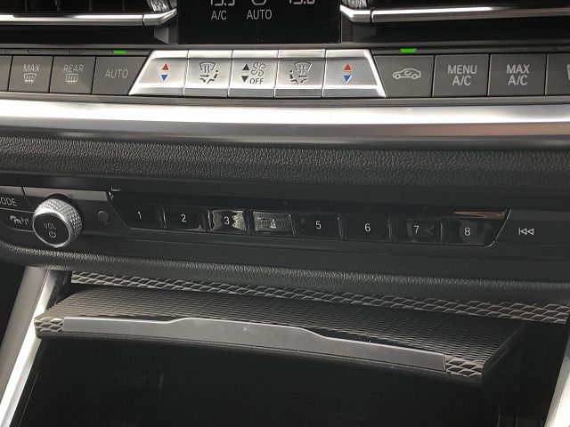 G21 320i RHD