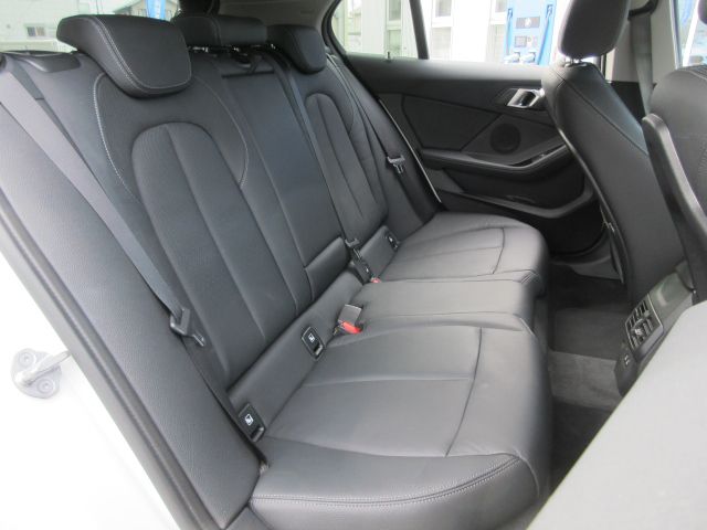 F40 118d Sports Hatch 5-door B47 2.0d