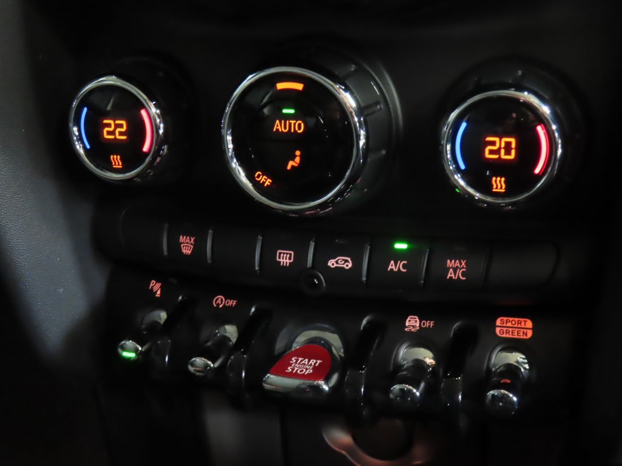 MINI Cooper F56 RHD