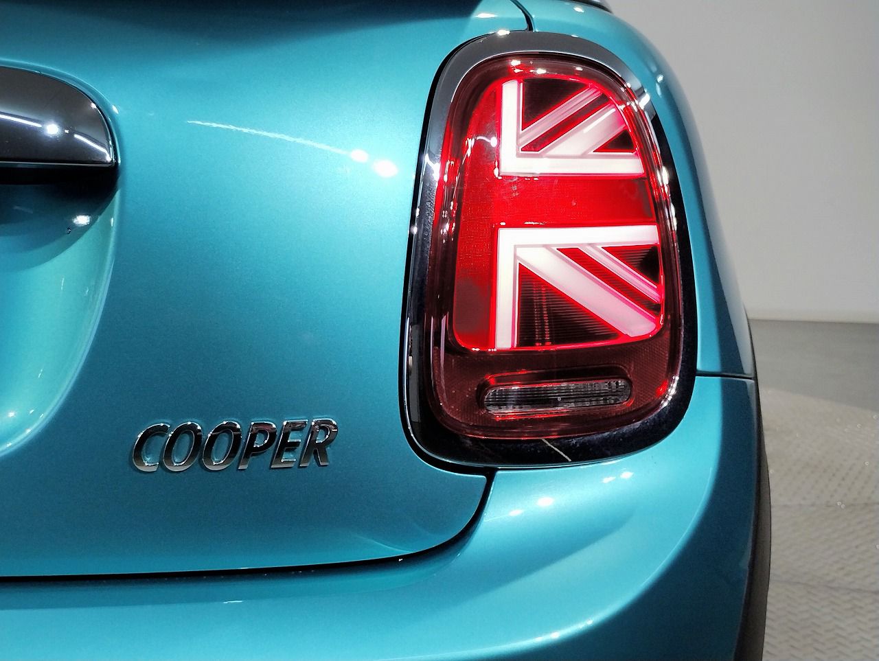 F57 MINI Cooper Convertible LCI