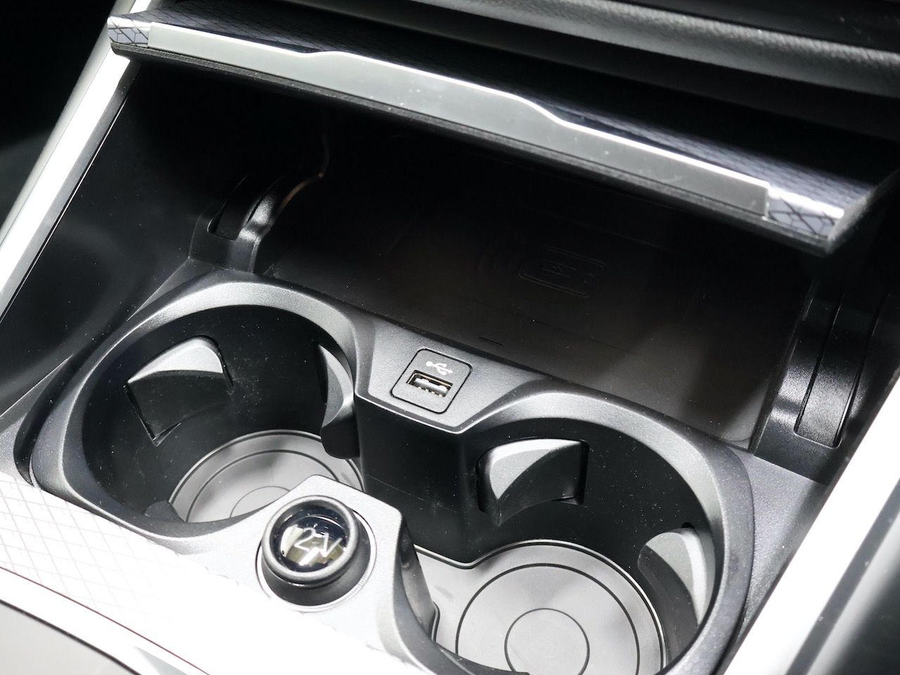 320d xDrive Berline RHD