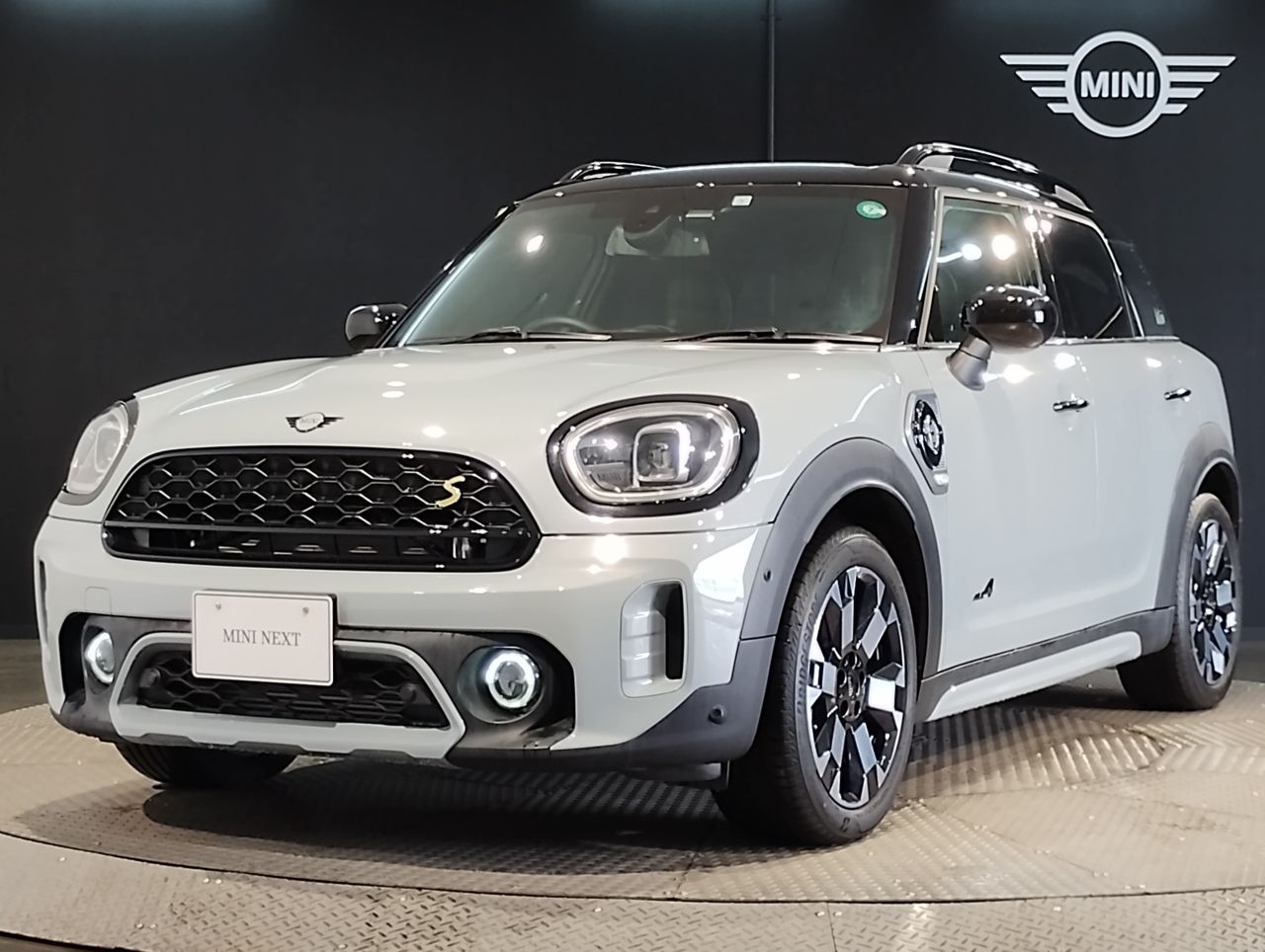 MINI COOPER SE CROSSOVER ALL4 UNTAMED EDITION.