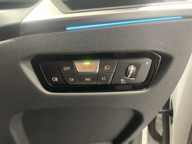 318i Touring RHD