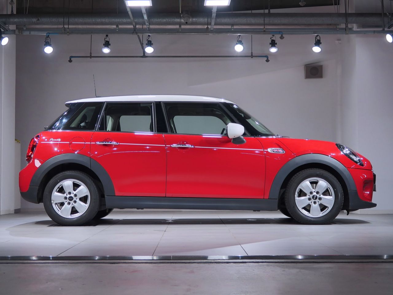 F55 MINI Cooper 5-Door Hatch LCI