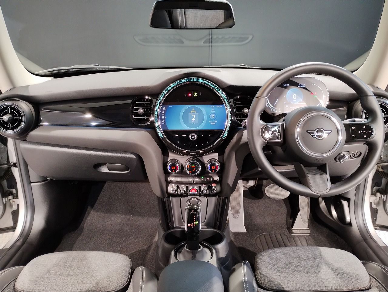 MINI Cooper F56 RHD