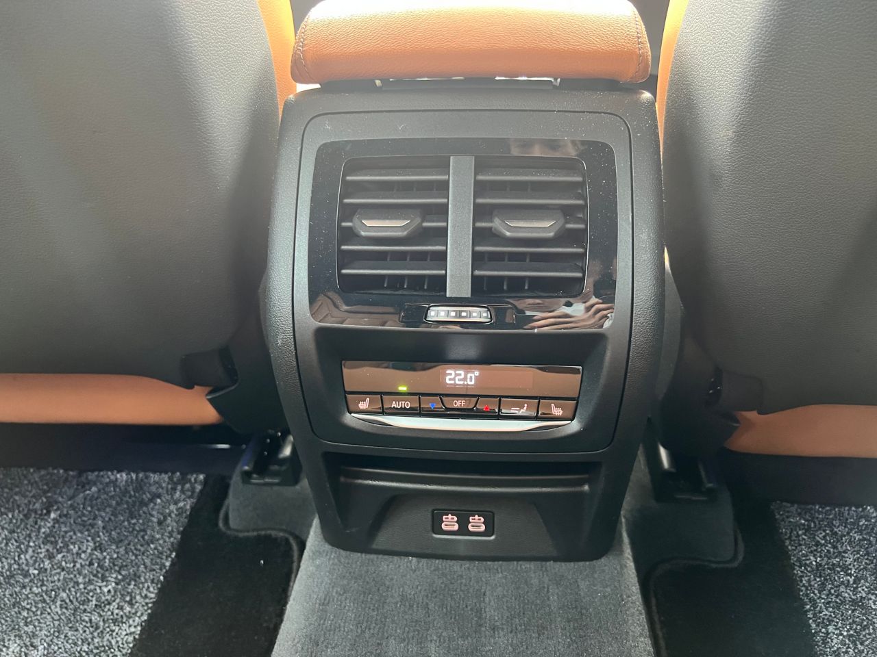 G01 X3 M40d RHD LCI ZA