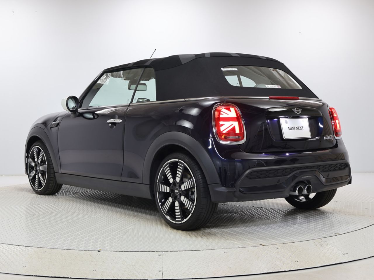 MINI Cooper S Convertible RHD