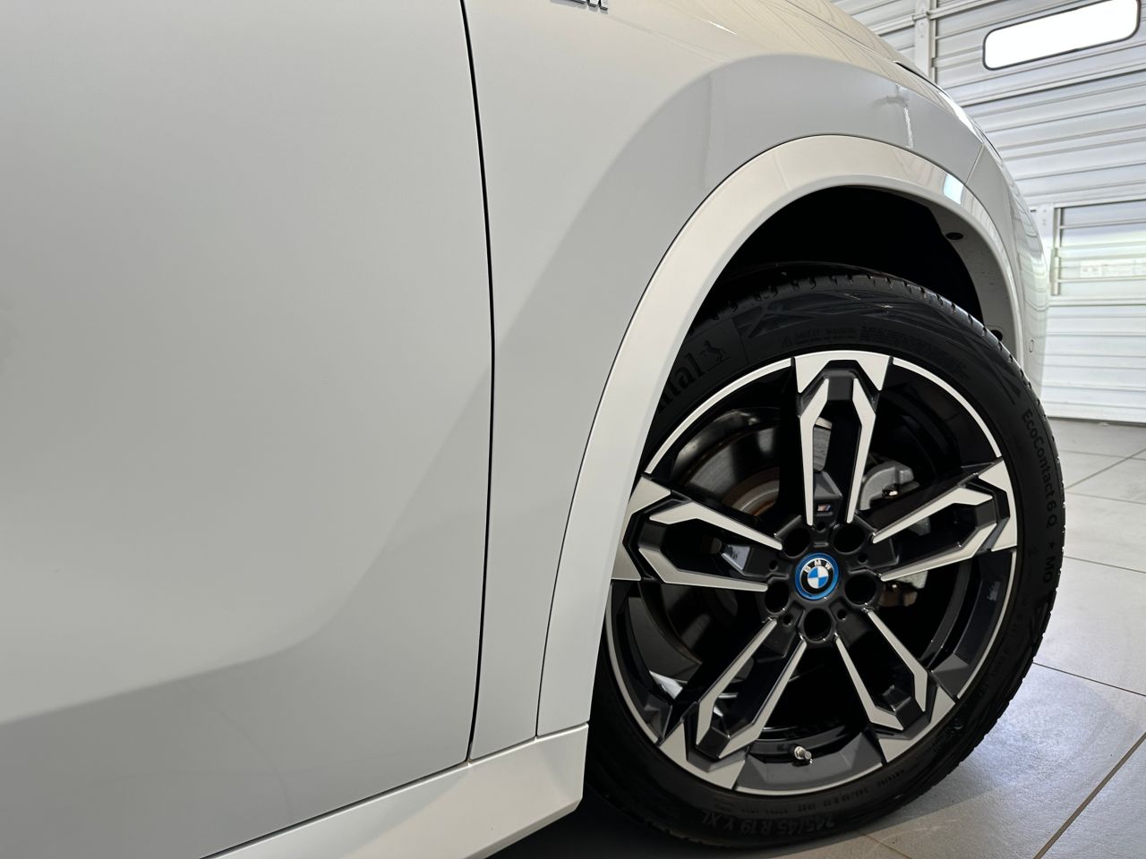 U11 iX1 xDrive30