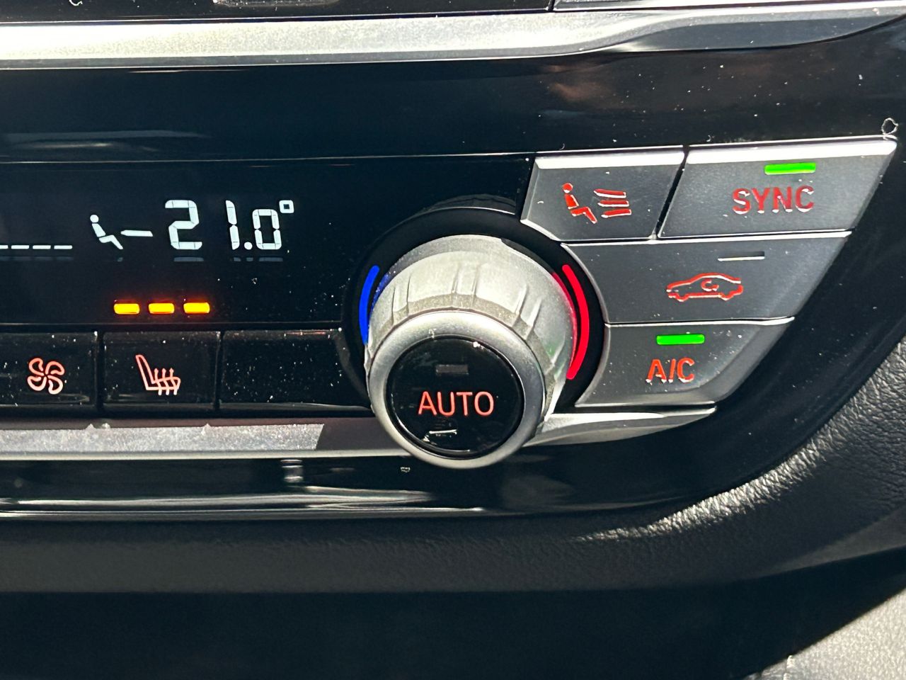 520d xDrive Touring RHD