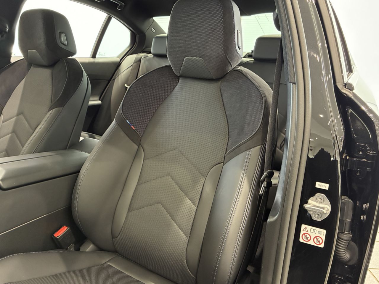 BMW i5 M60 xDrive Sedan RHD