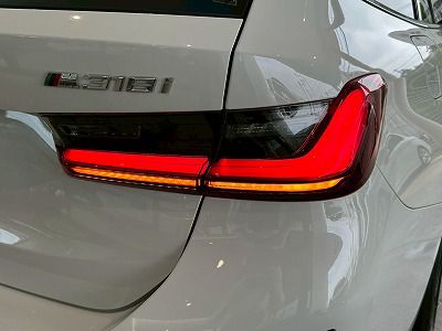 318i Touring RHD
