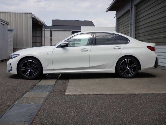 320d xDrive Berline RHD