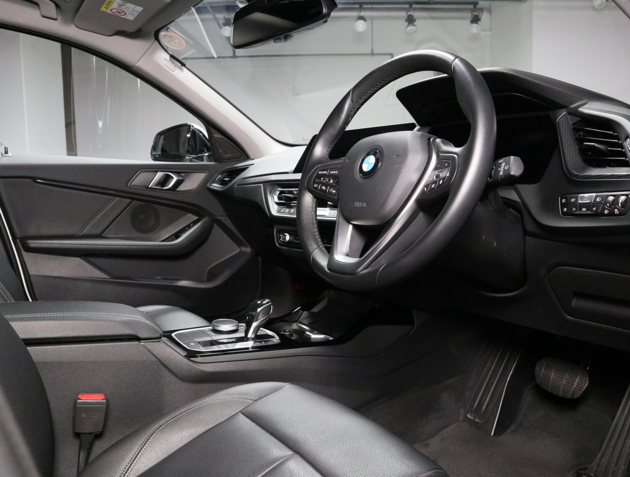F40 118d Sports Hatch 5-door B47 2.0d