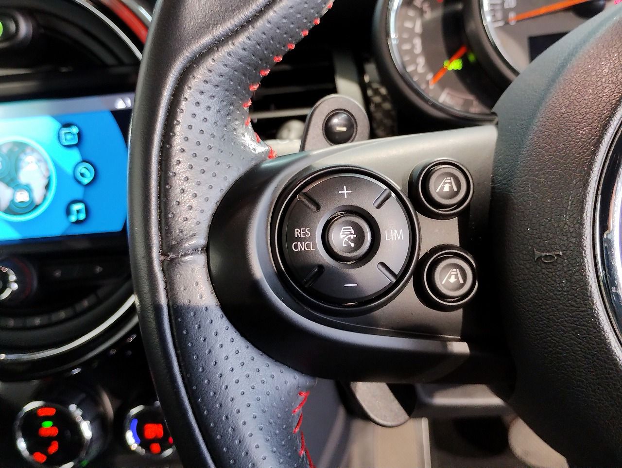 F56 COOPER S D(AT)