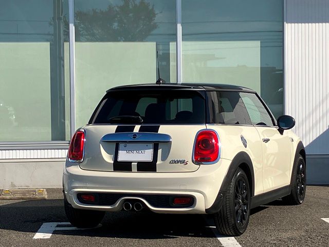 F56 MINI COOPER S