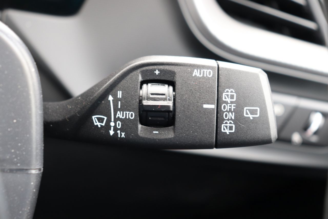 F40 118d Sports Hatch 5-door B47 2.0d