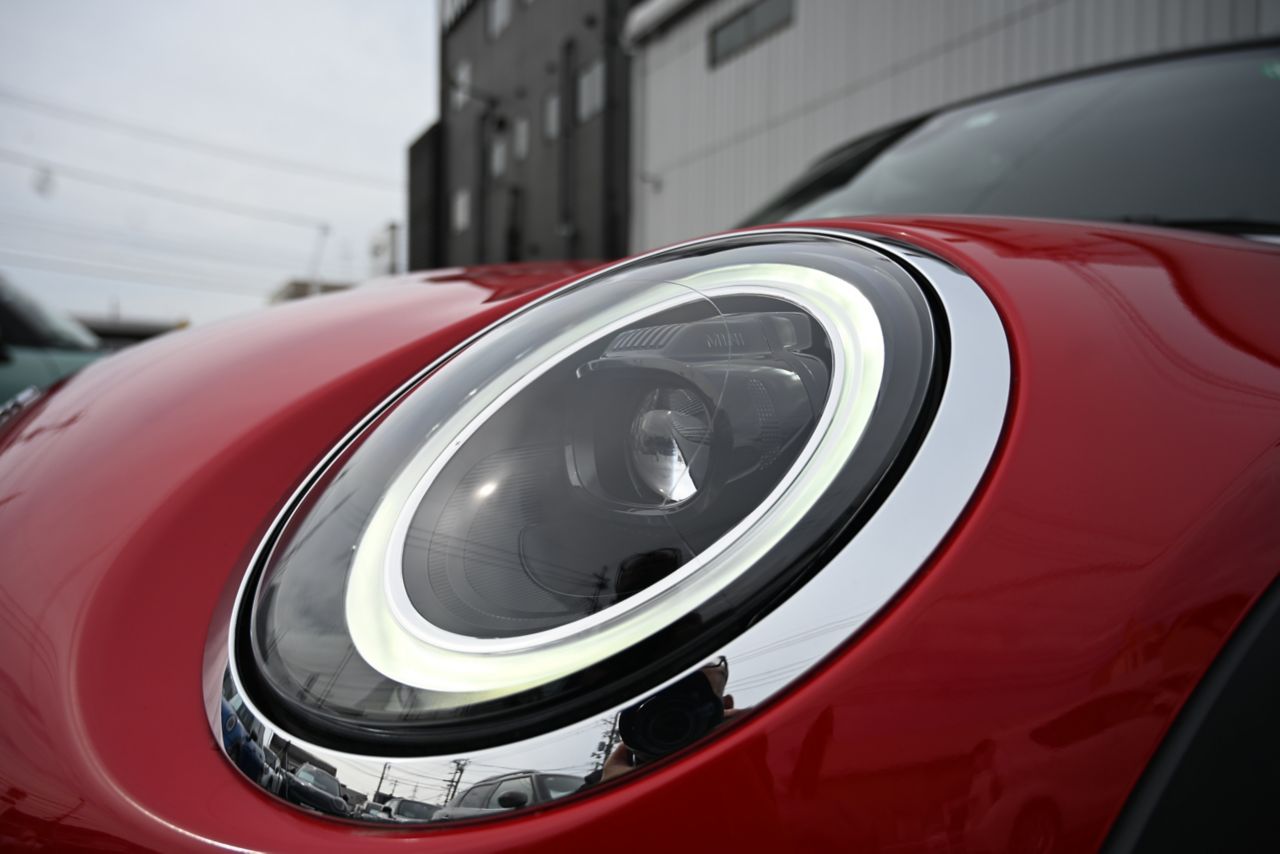 MINI Cooper F56 RHD