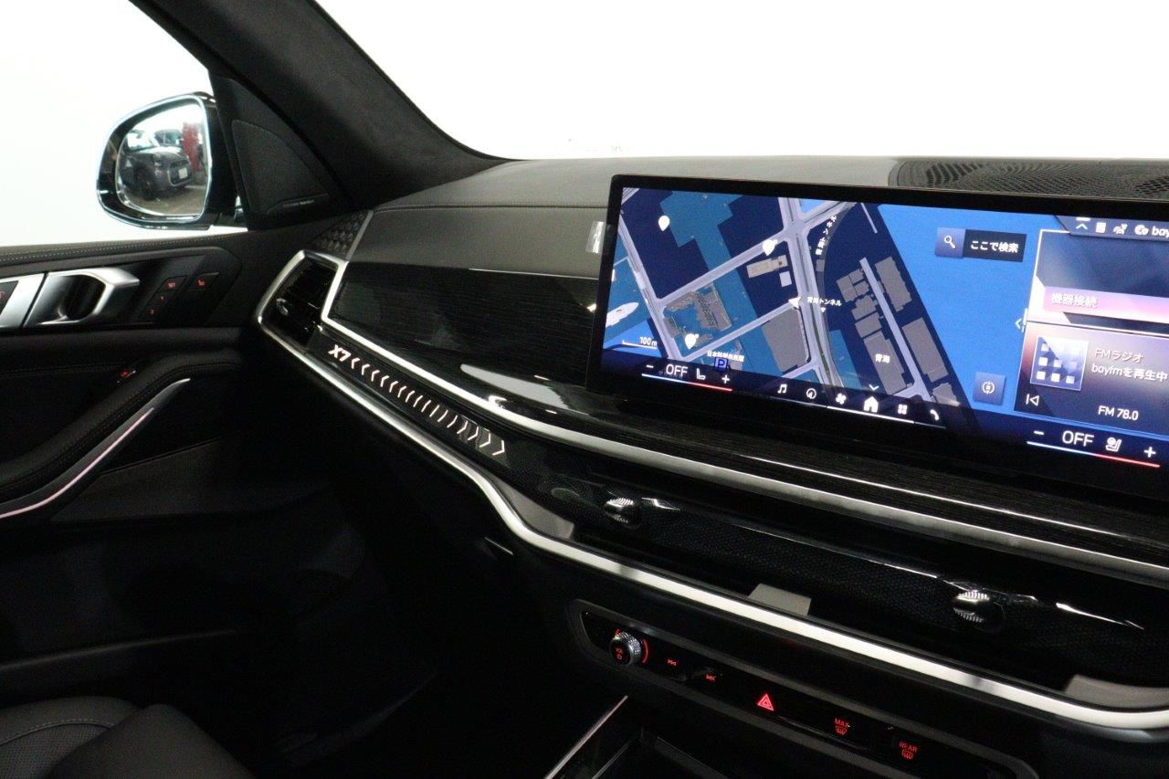 X7 xDrive40d RHD US