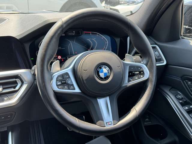 G20 320i Saloon RHD TU