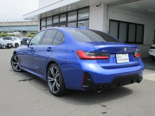 320d xDrive Berline RHD