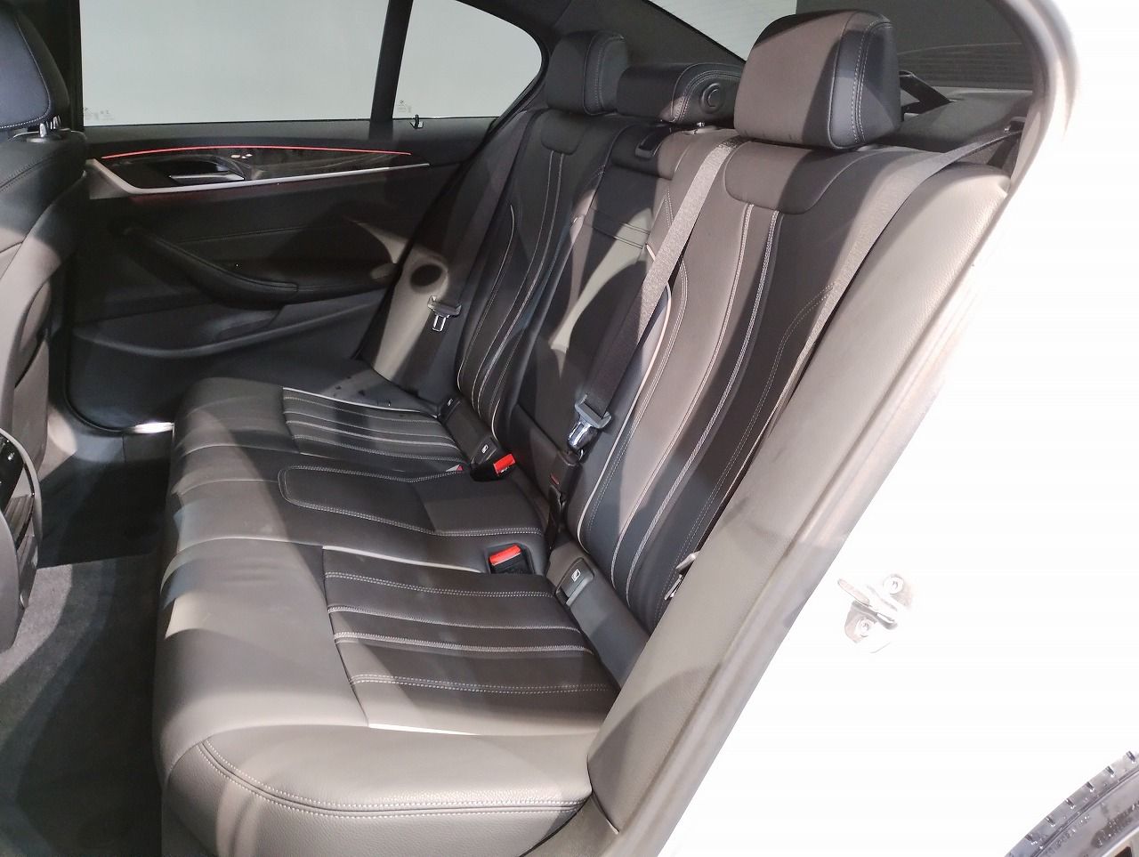 520d xDrive Sedan RHD