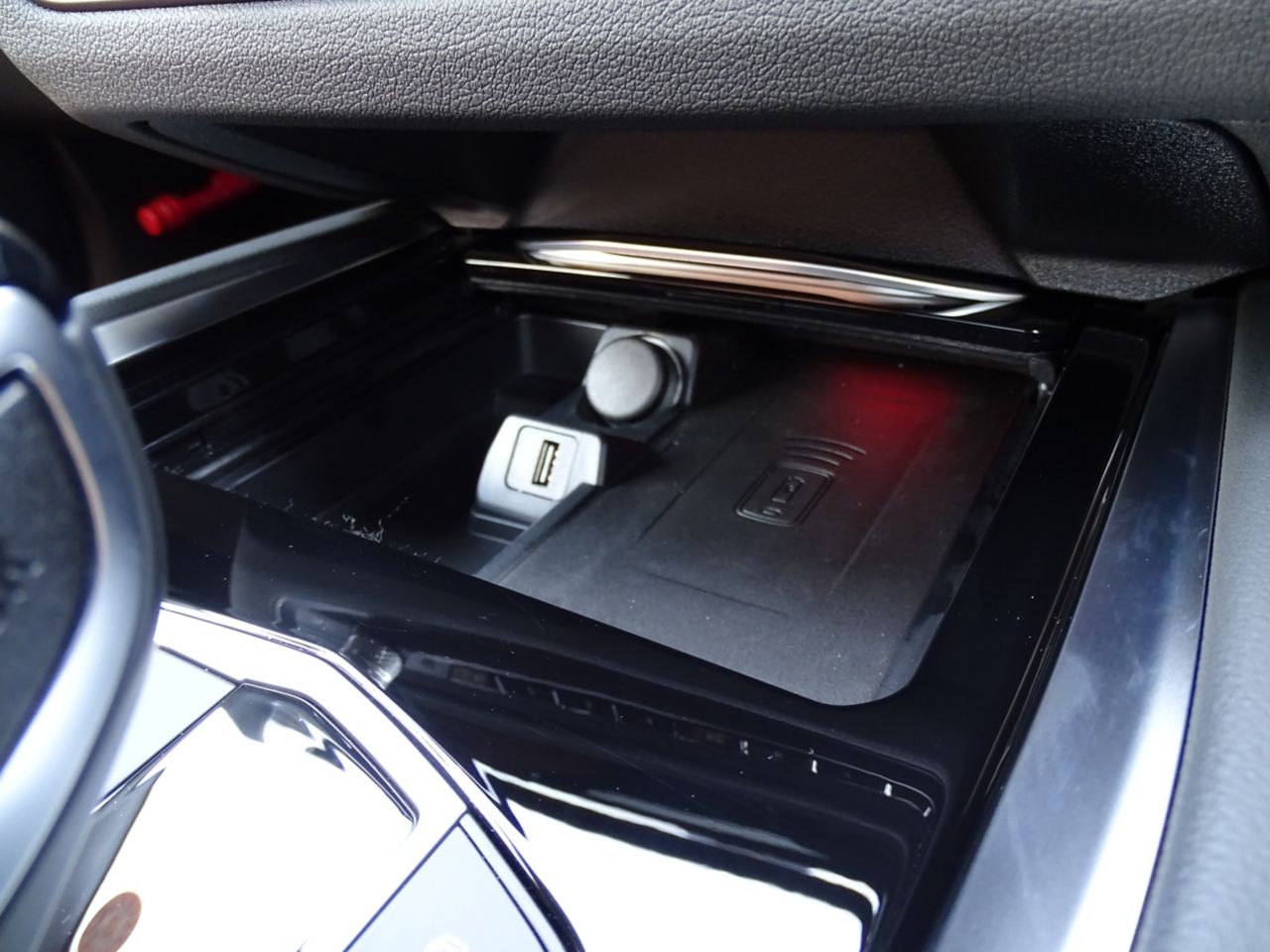 G29 z4 sDrive20i RHD