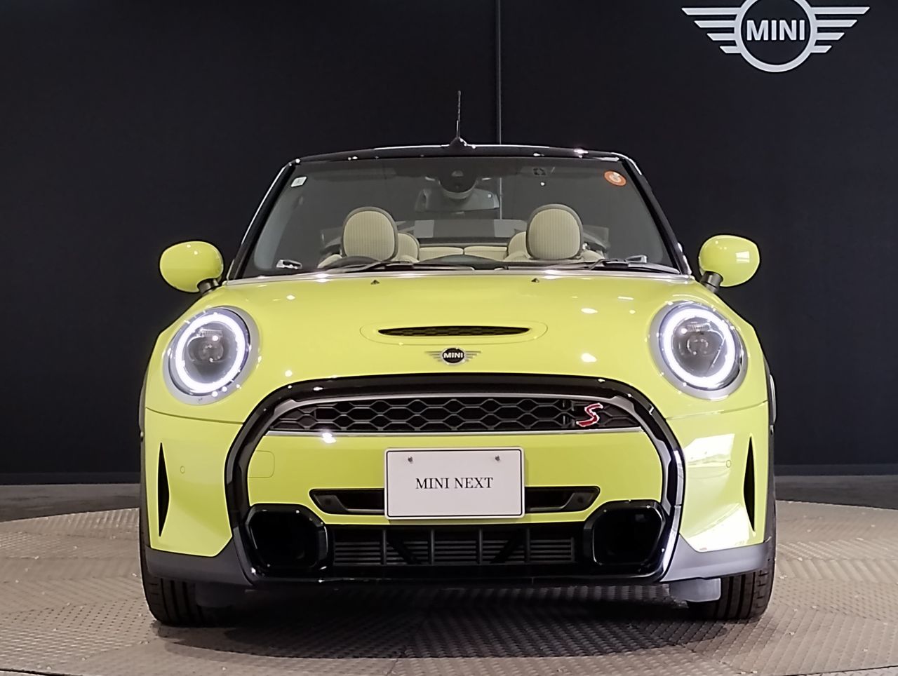 MINI Cooper S Convertible RHD