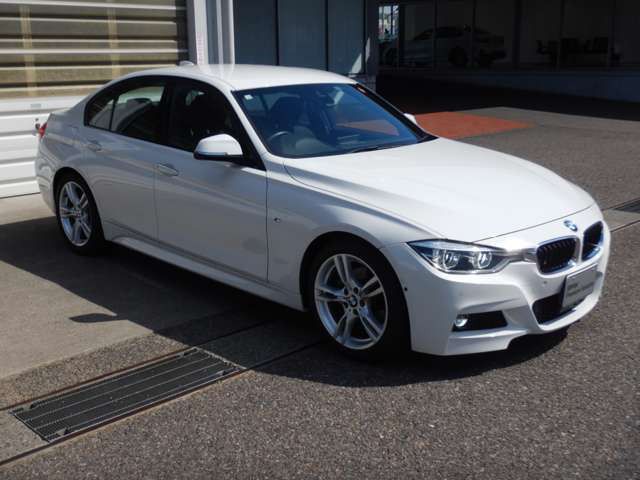 320D SEDAN RHD