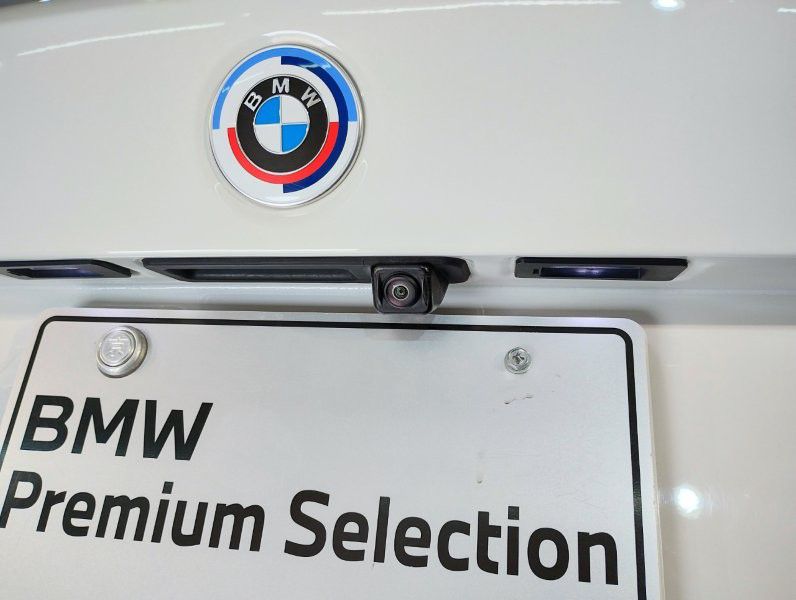 320d xDrive Berline RHD