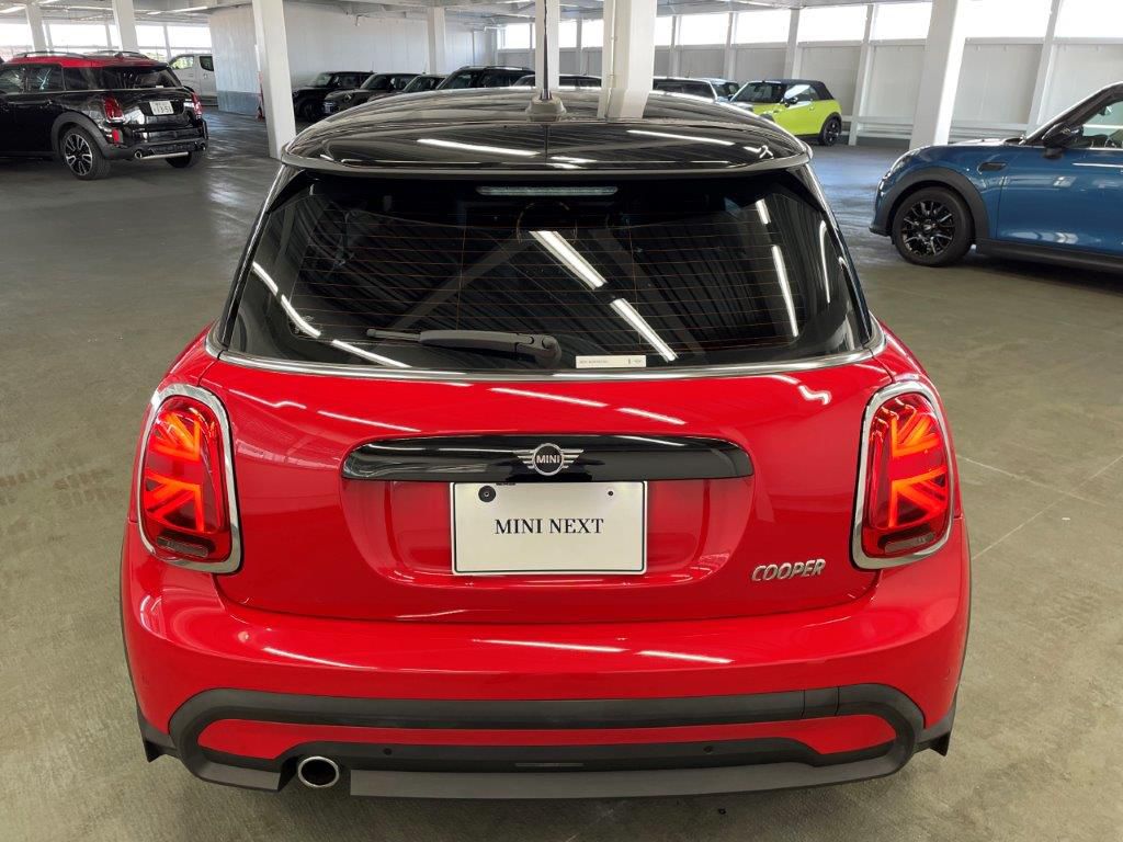 MINI Cooper F56 RHD