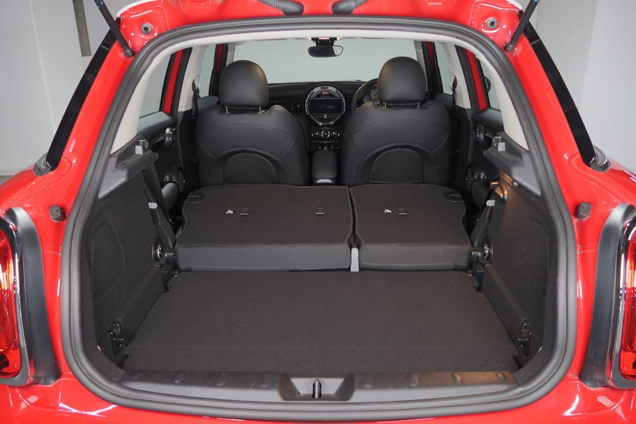 F55 MINI Cooper 5-Door Hatch LCI