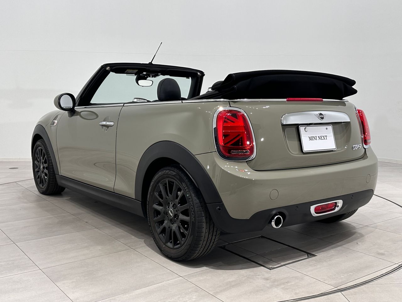 F57 MINI Cooper Convertible LCI