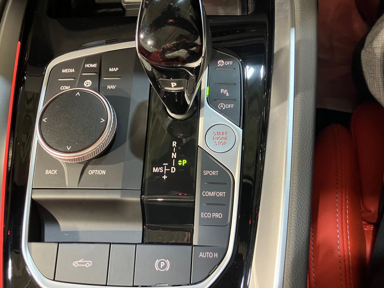 G29 z4 sDrive20i RHD