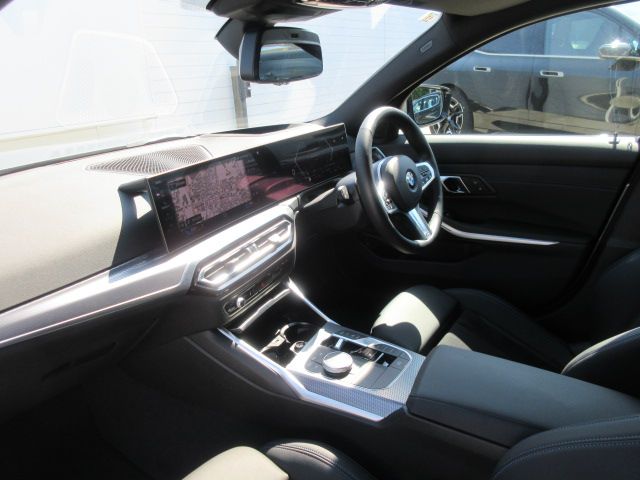 G20 320i Saloon LCI RHD MX