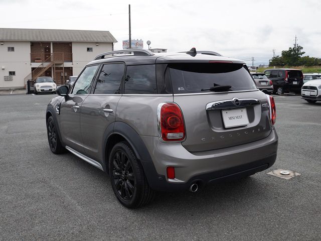 MINI CROSSOVER COOPER D